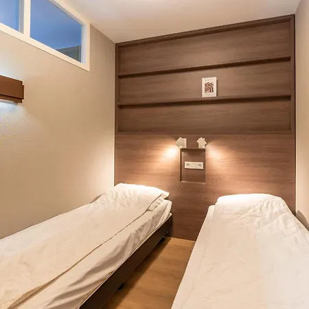 Appartementencomplex Juliana 90 アパート